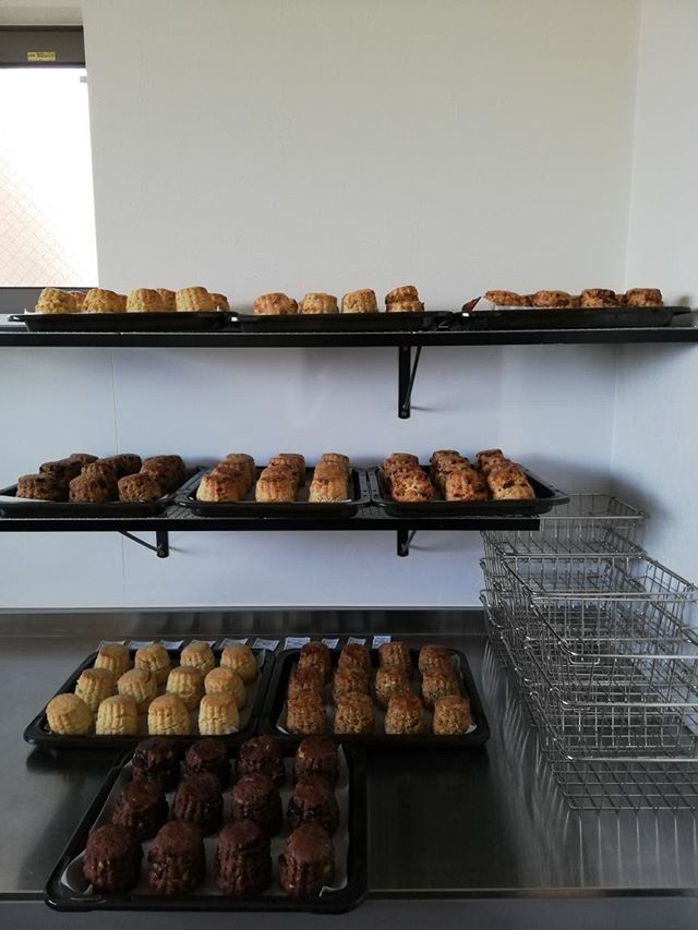 座間市　876bakery
